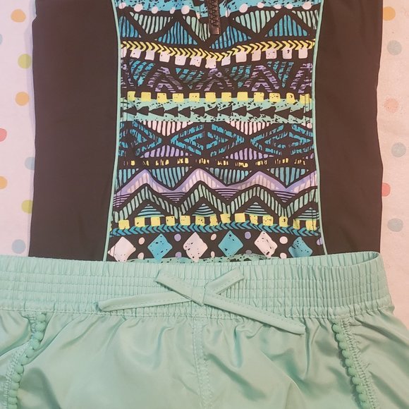 Girls one piece bathing suit with shorts Small (7/8) - Picture 1 of 5